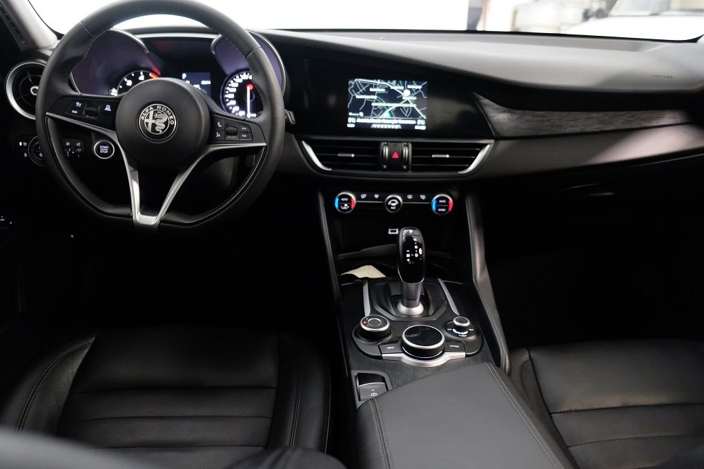 alfa-romeo-giulia-2019-diesel-2143cc