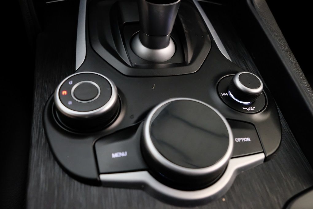 alfa-romeo-giulia-2019-diesel-2143cc