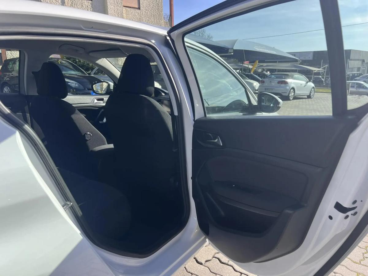 peugeot-308-2015-diesel-1560cc