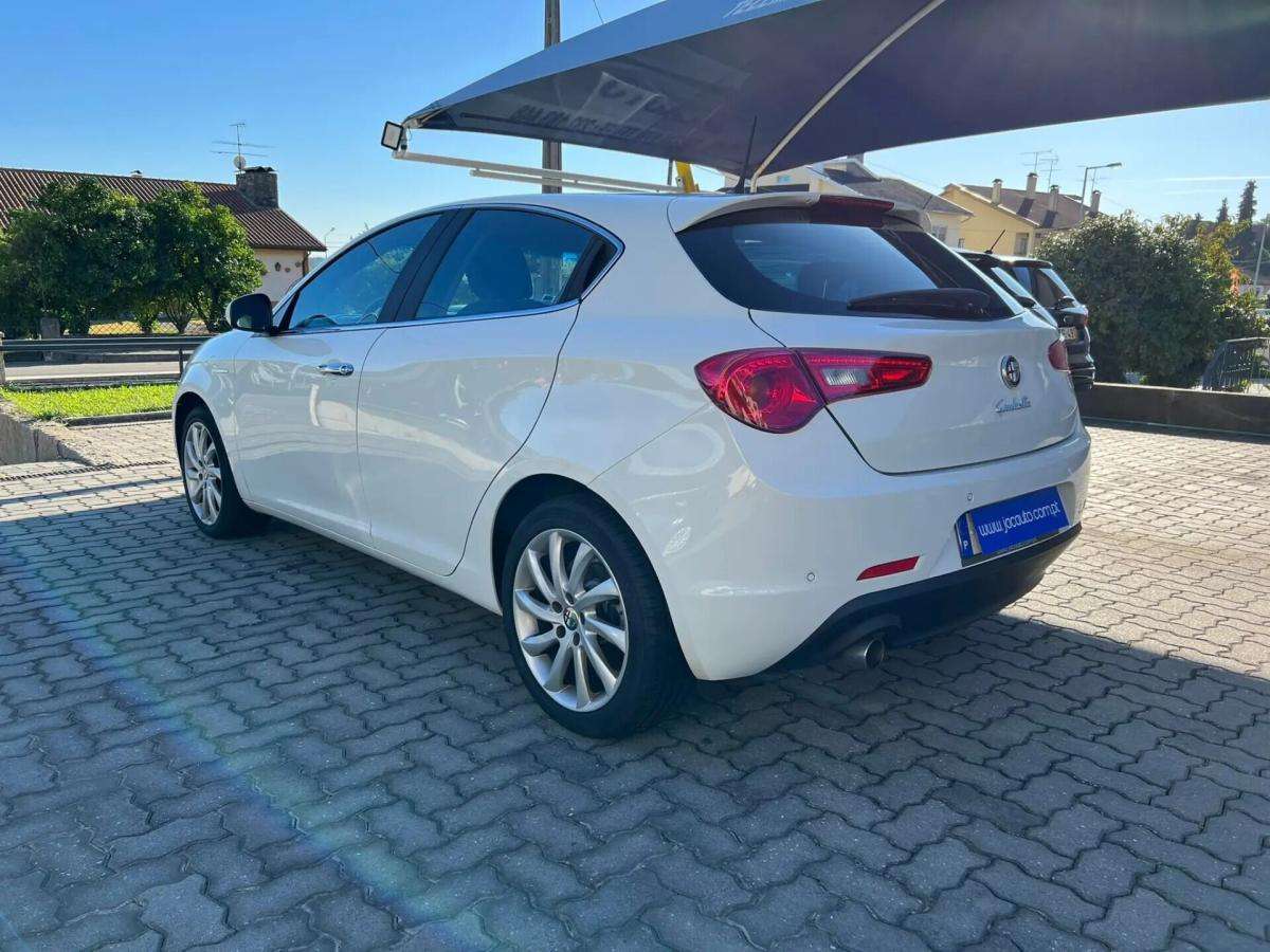 alfa-romeo-giulietta-2015-diesel-1598cc