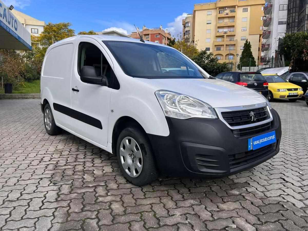 peugeot-partner-2018-diesel-1560cc