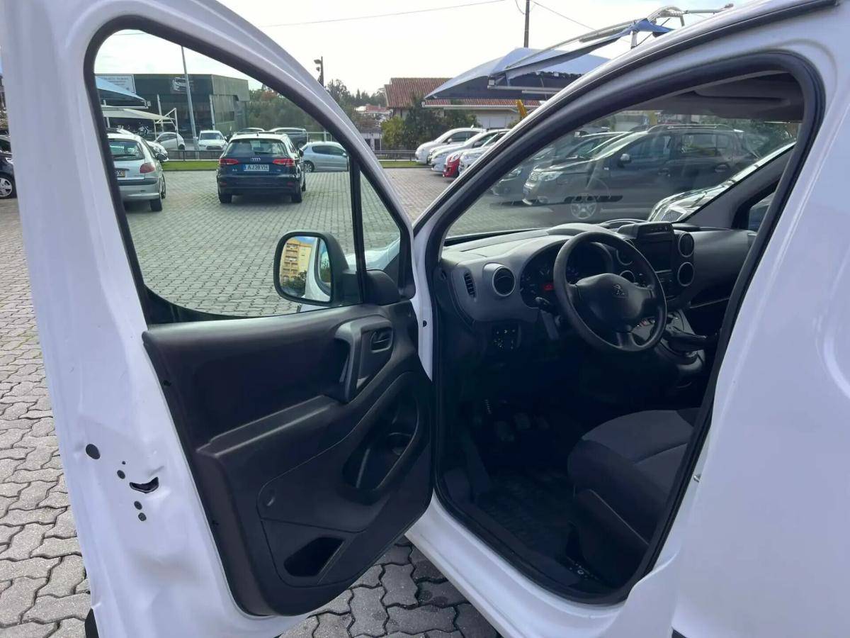 peugeot-partner-2018-diesel-1560cc