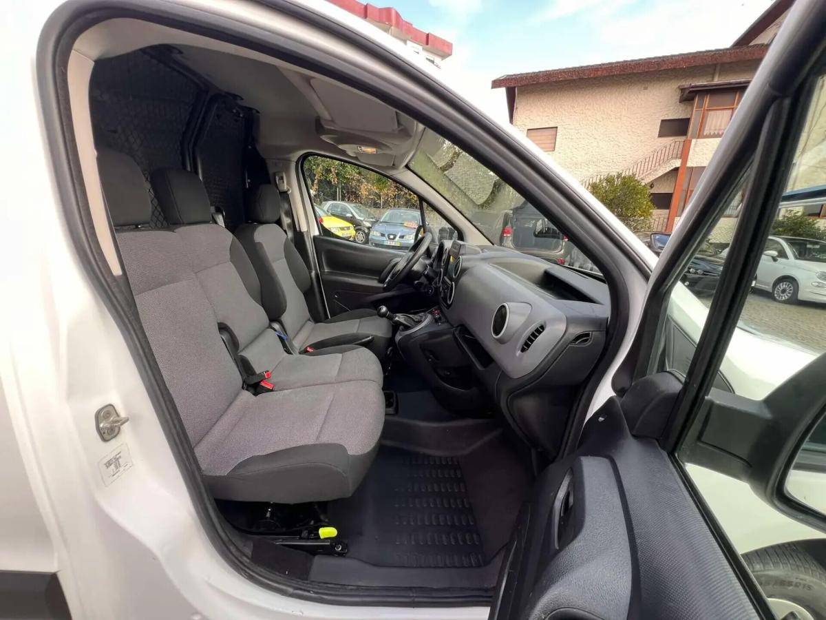 peugeot-partner-2018-diesel-1560cc
