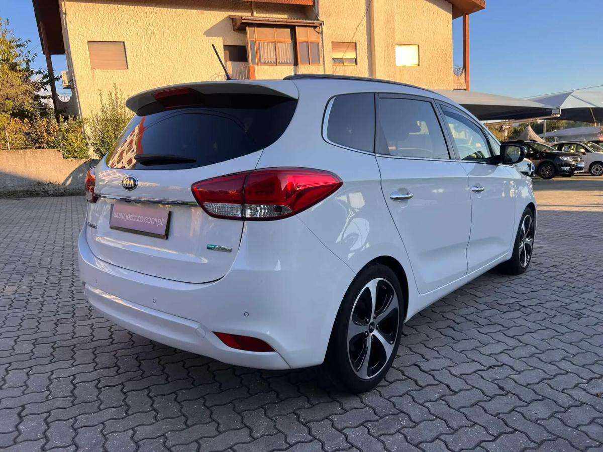 kia-carens-2016-diesel-1685cc