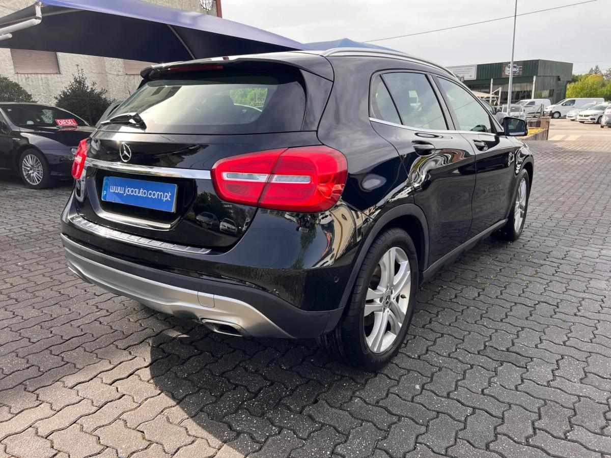 mercedes-benz-gla-200-cdi-2014-diesel-2143cc