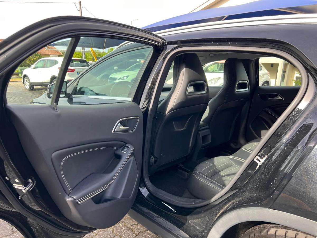 mercedes-benz-gla-200-cdi-2014-diesel-2143cc