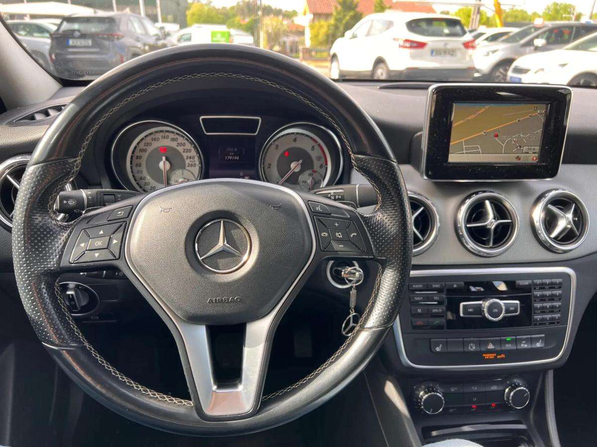 mercedes-benz-gla-200-cdi-2014-diesel-2143cc