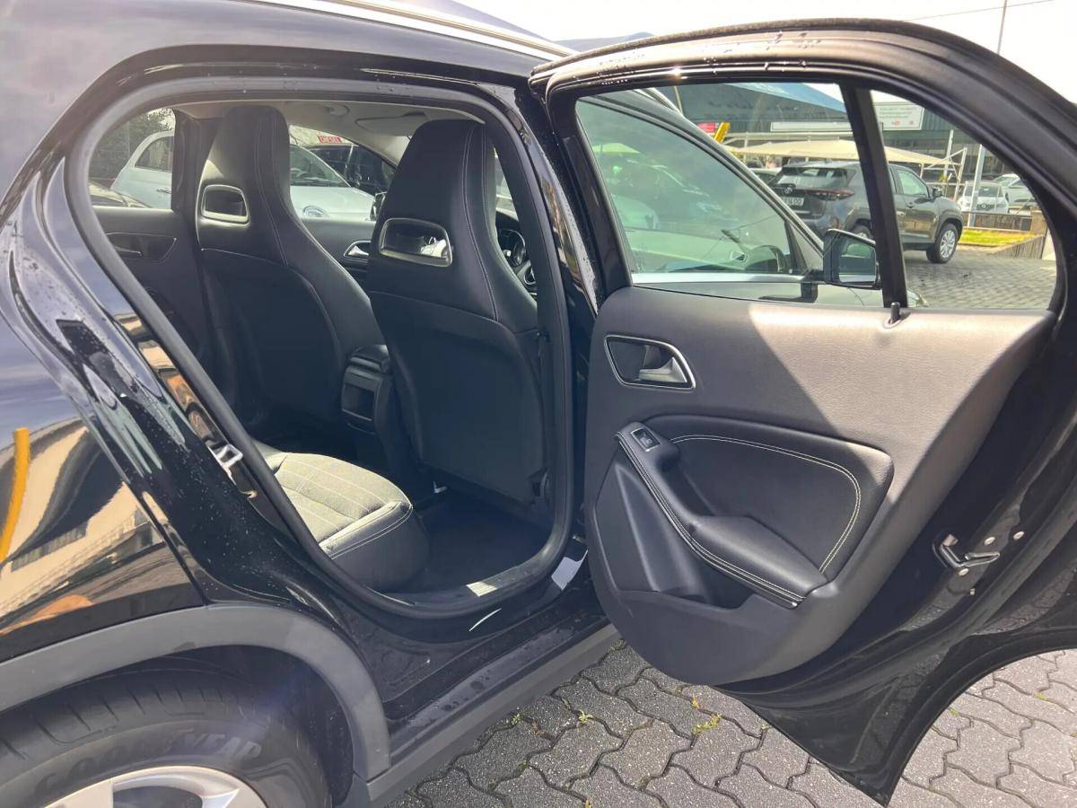 mercedes-benz-gla-200-cdi-2014-diesel-2143cc