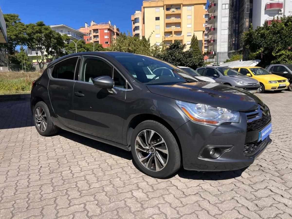citroen-ds4-2012-diesel-1560cc