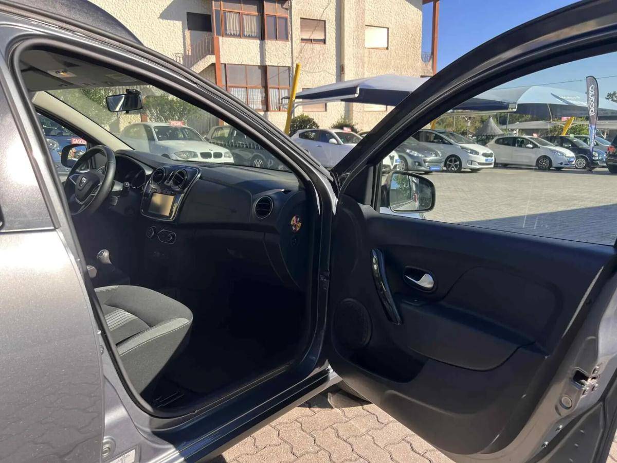 dacia-sandero-2018-gasolina-898cc