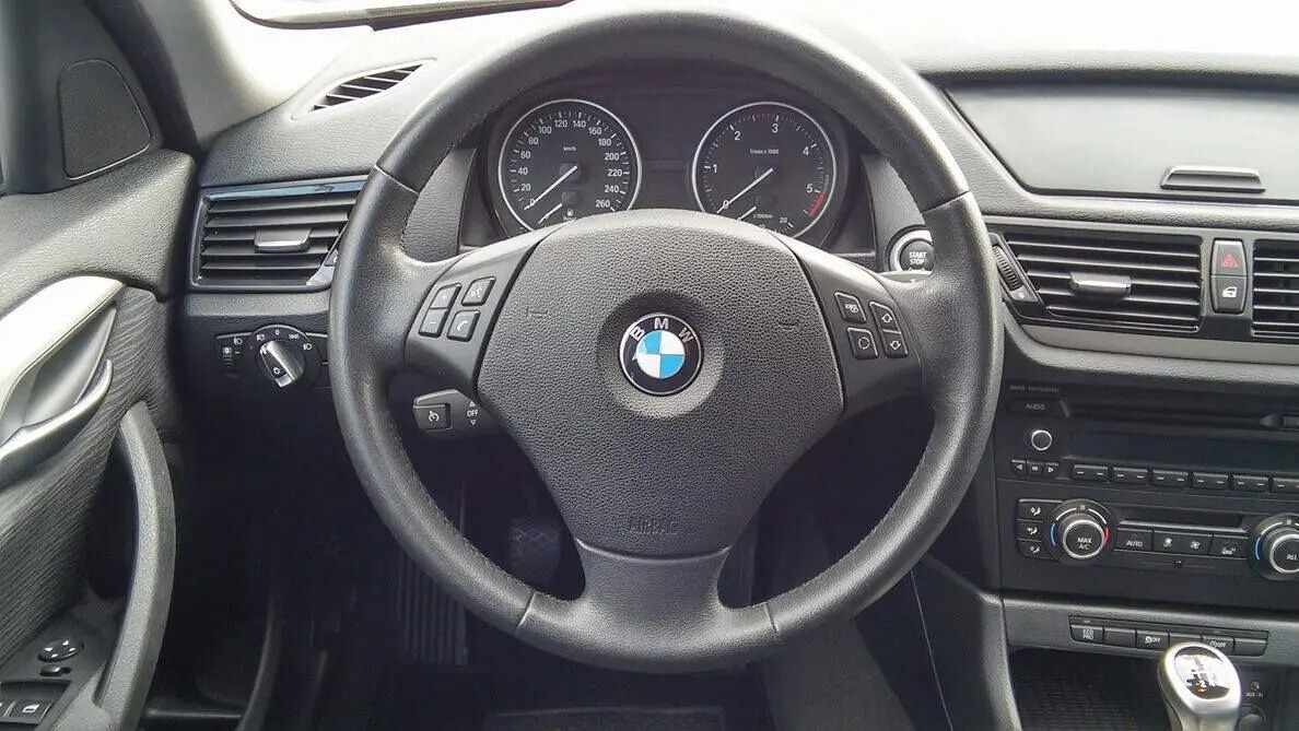 bmw-x1-sdrive16d-2013-diesel-1995cc