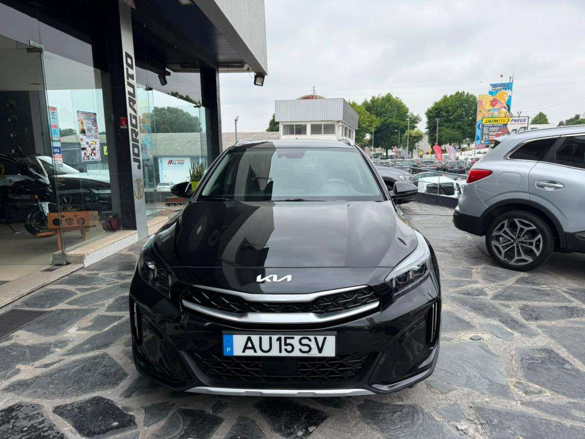 kia-xceed-2022-hibrido-a-gasolina-1580cc