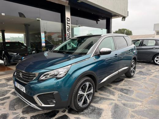 peugeot-5008-2019-gasolina-1199cc