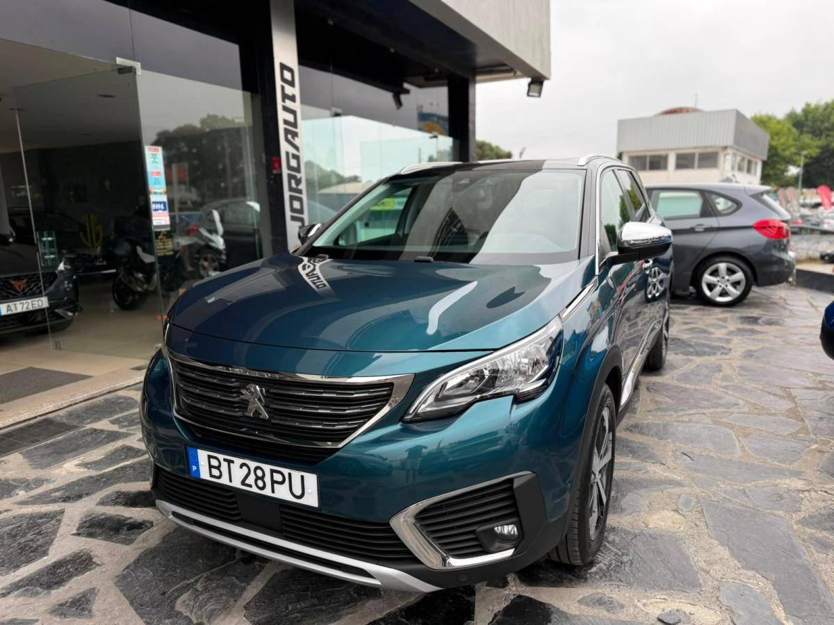 peugeot-5008-2019-gasolina-1199cc