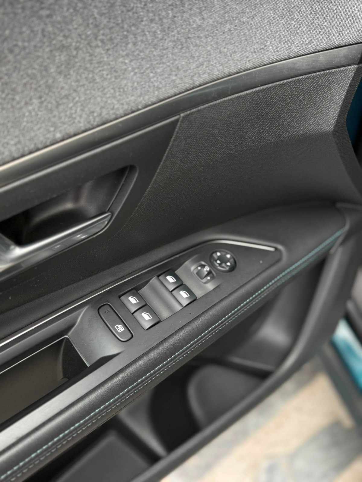 peugeot-5008-2019-gasolina-1199cc