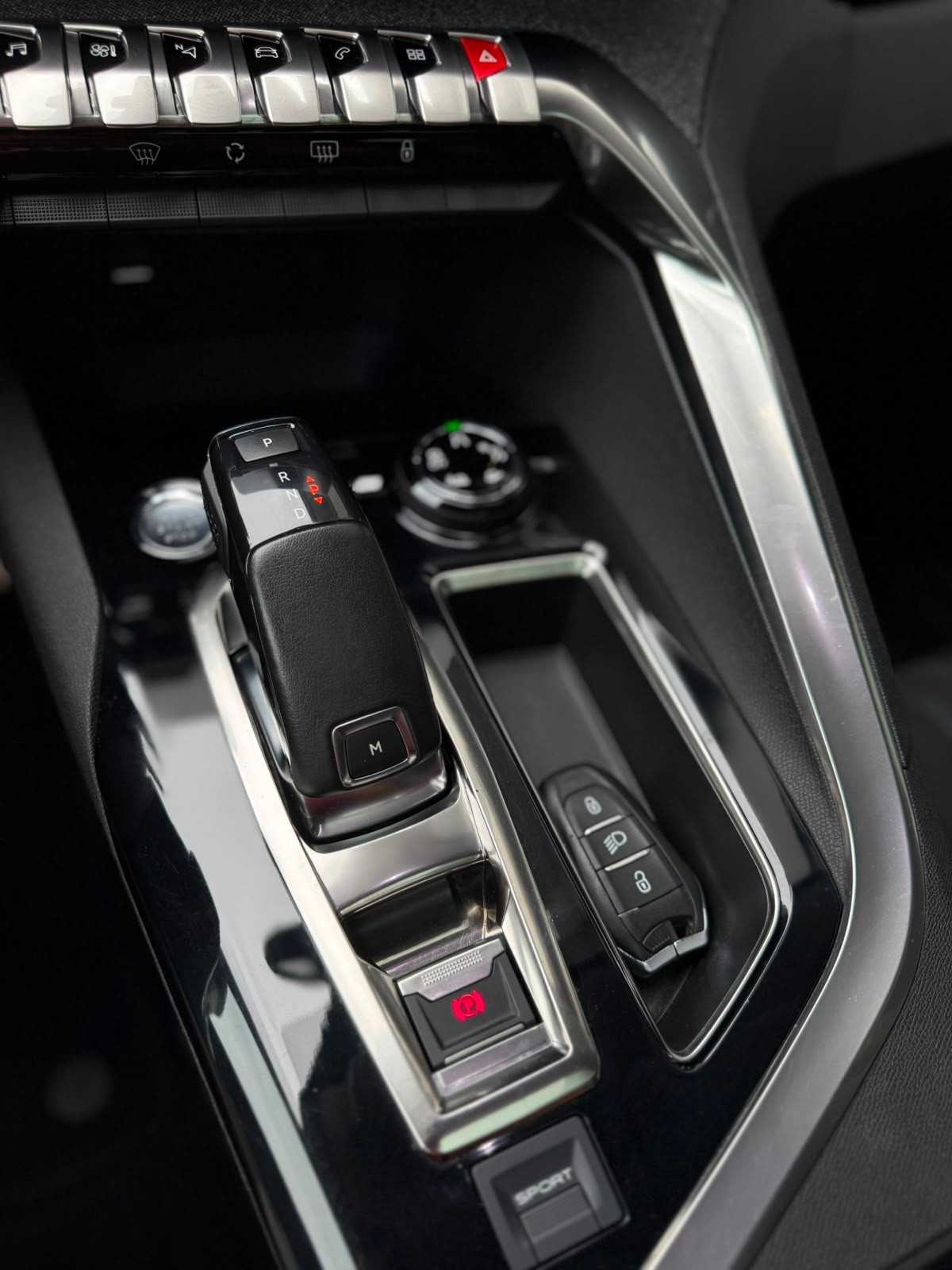 peugeot-5008-2019-gasolina-1199cc