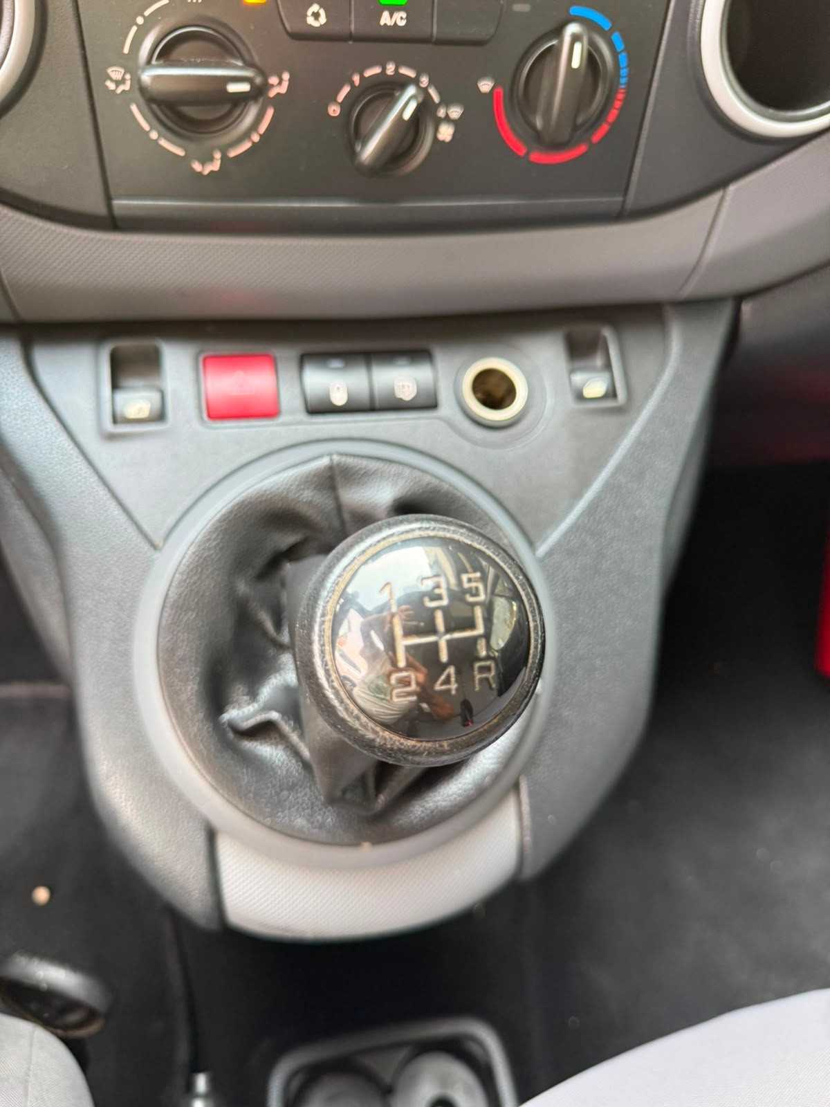 peugeot-partner-2013-diesel-1560cc