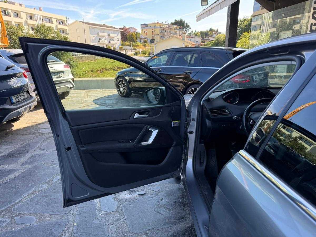 peugeot-308-2020-gasolina-1199cc