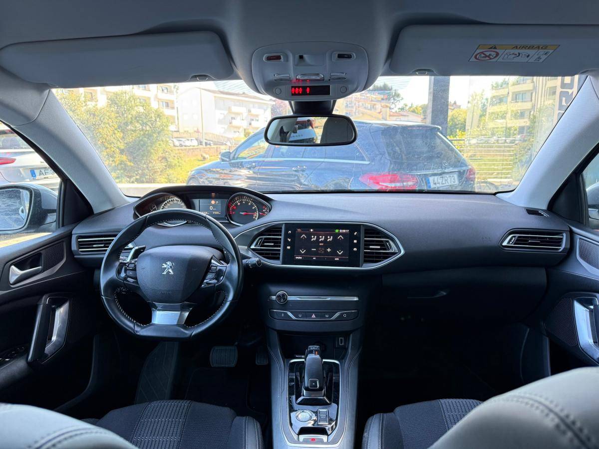 peugeot-308-2020-gasolina-1199cc