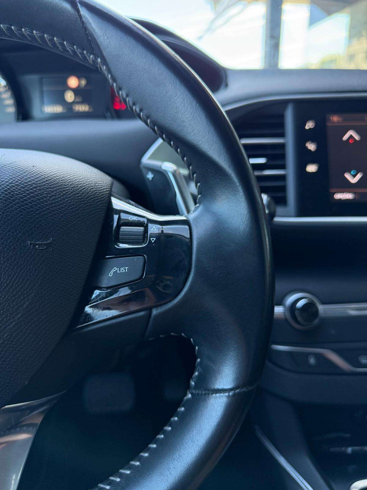 peugeot-308-2020-gasolina-1199cc