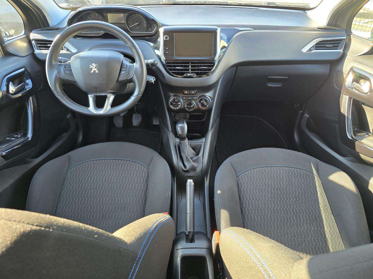peugeot-208-2019-gasolina-1199cc