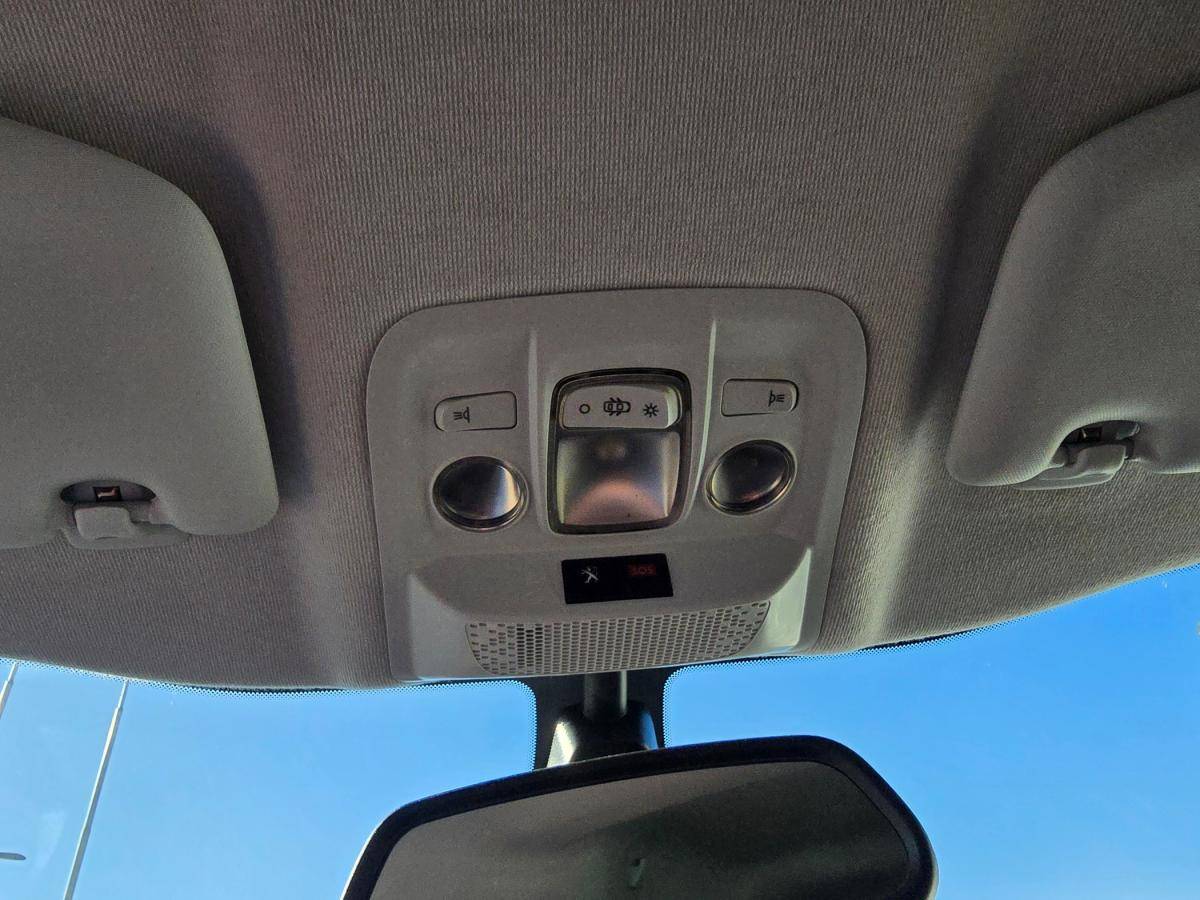 peugeot-208-2019-gasolina-1199cc