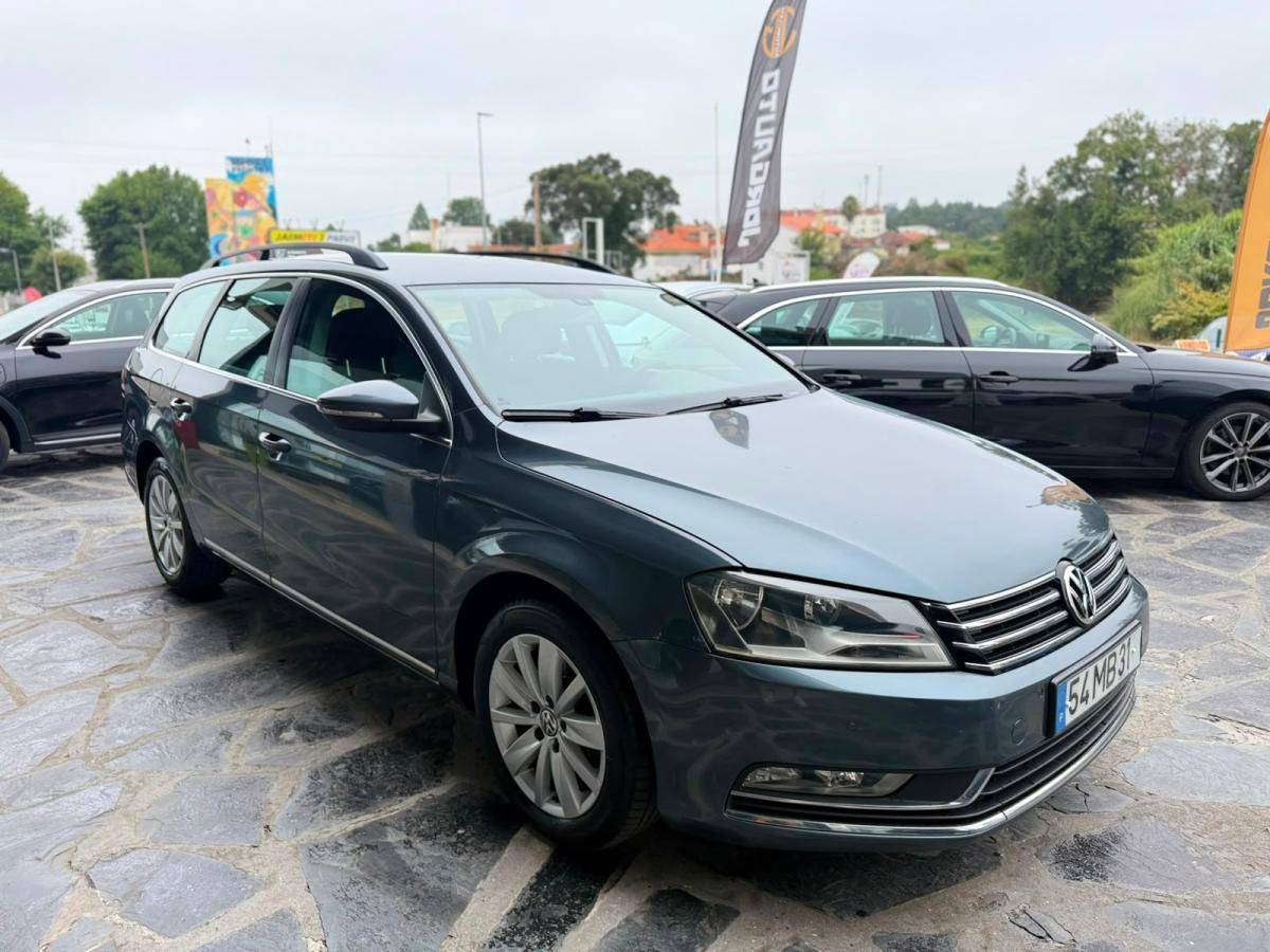 volkswagen-passat-variant-2011-diesel-1598cc