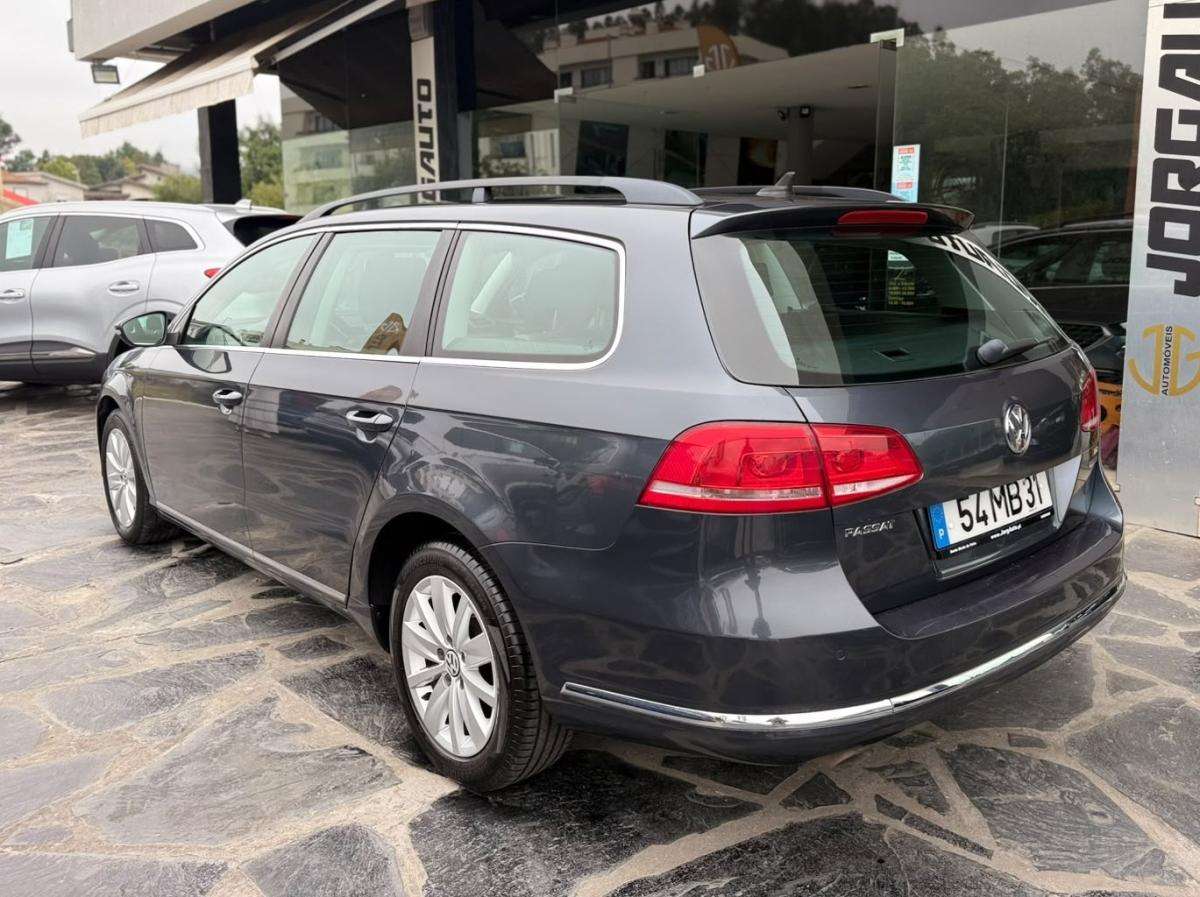 volkswagen-passat-variant-2011-diesel-1598cc