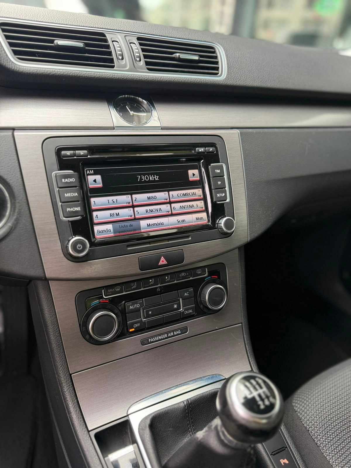 volkswagen-passat-variant-2011-diesel-1598cc