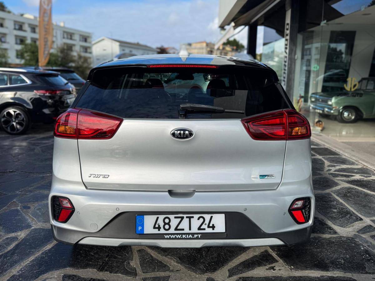 kia-niro-2020-hibrido-a-gasolina-1580cc