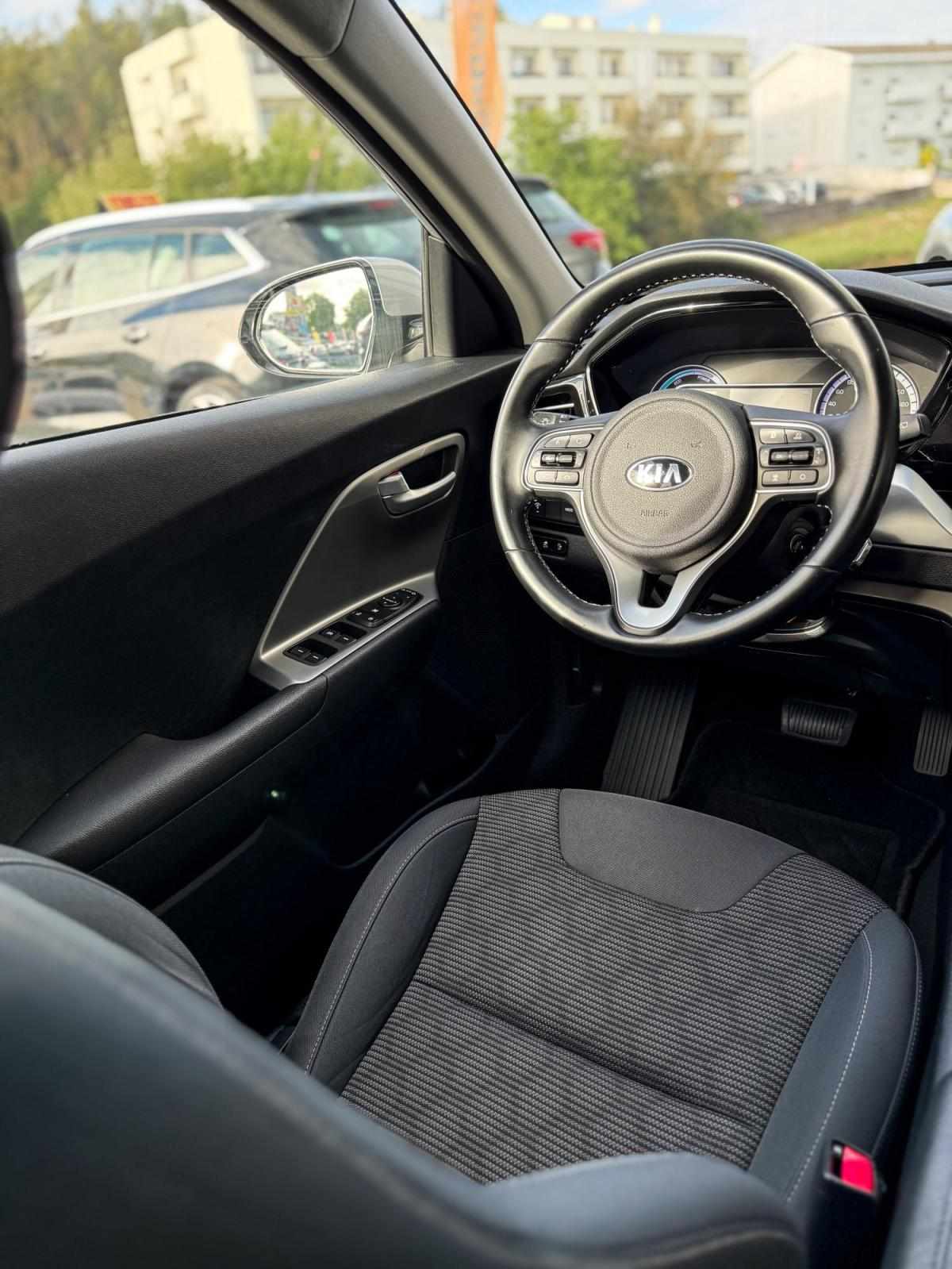 kia-niro-2020-hibrido-a-gasolina-1580cc