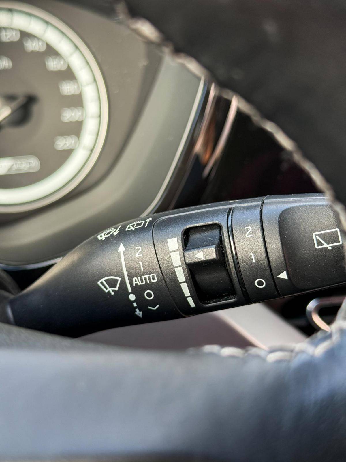 kia-niro-2020-hibrido-a-gasolina-1580cc