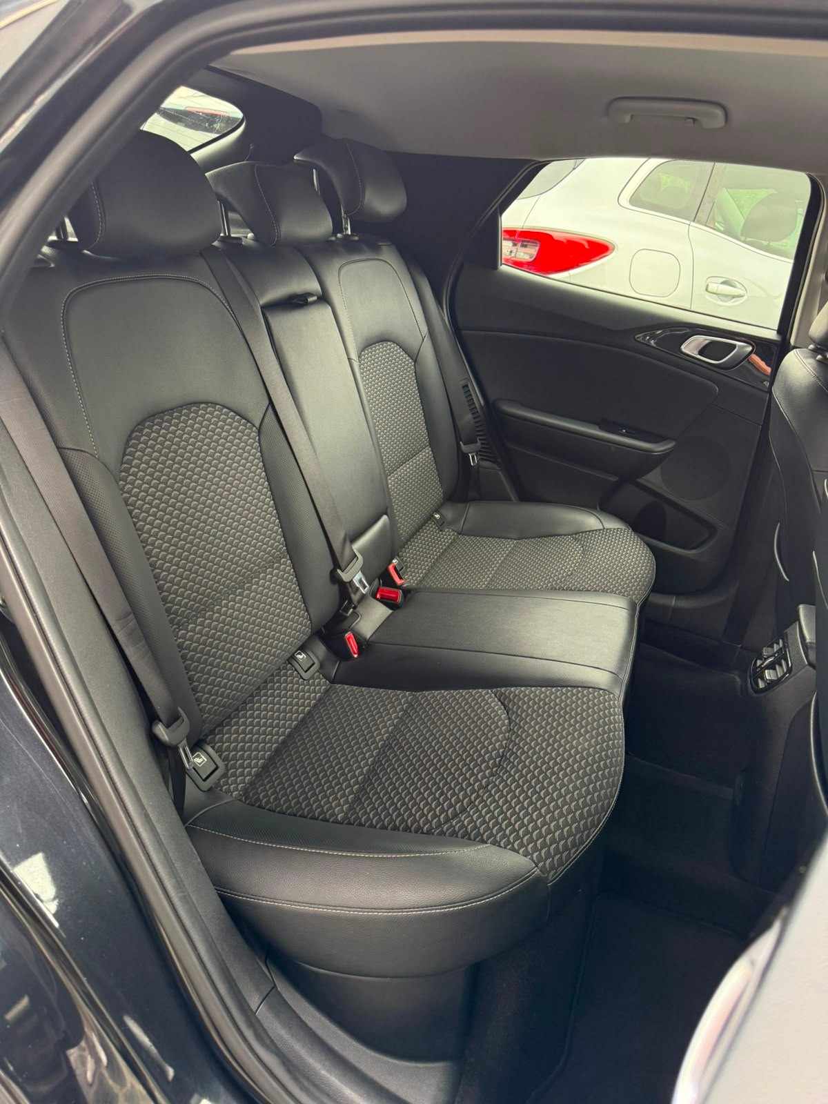 kia-xceed-2022-hibrido-a-gasolina-1580cc