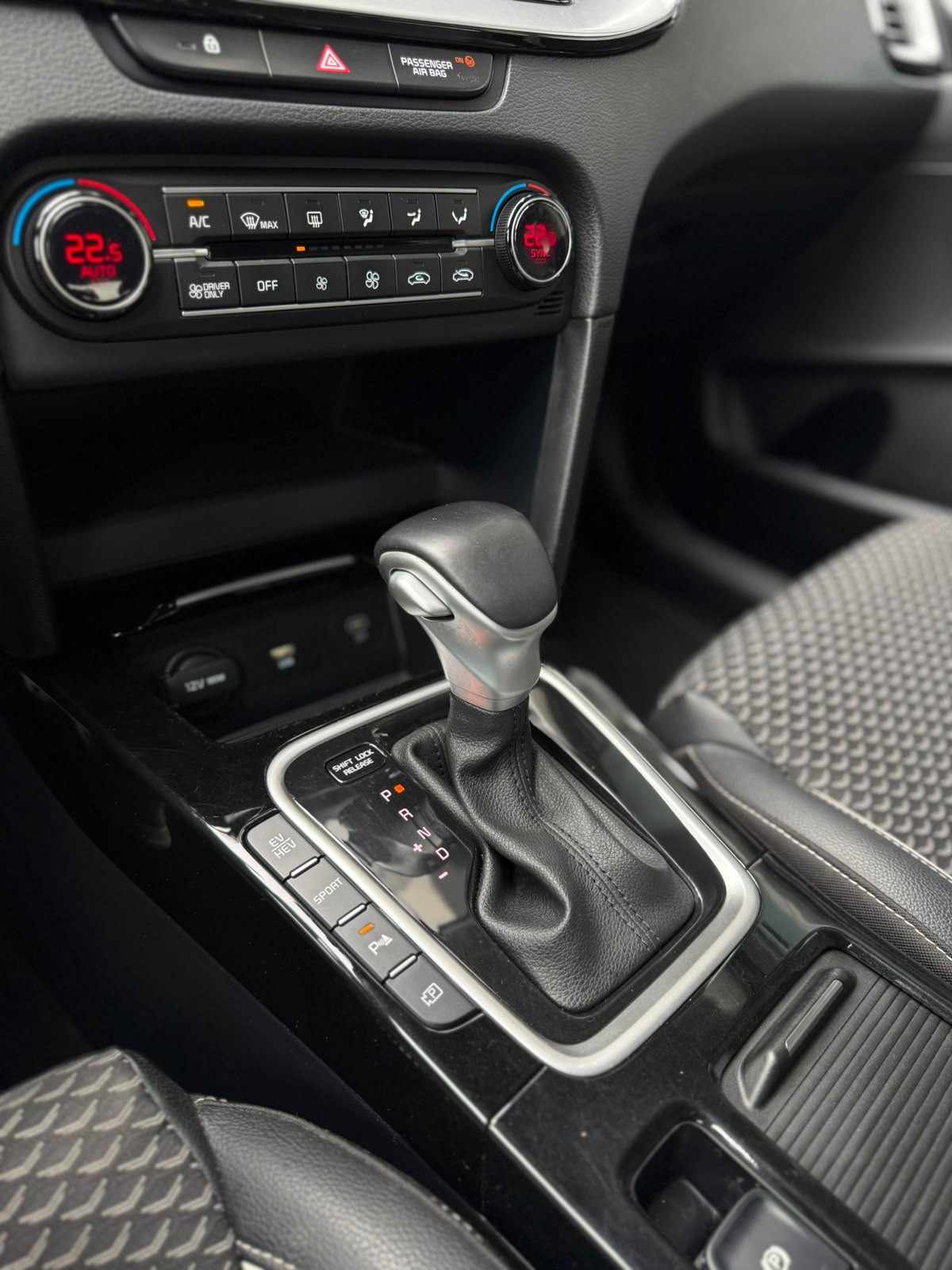 kia-xceed-2022-hibrido-a-gasolina-1580cc