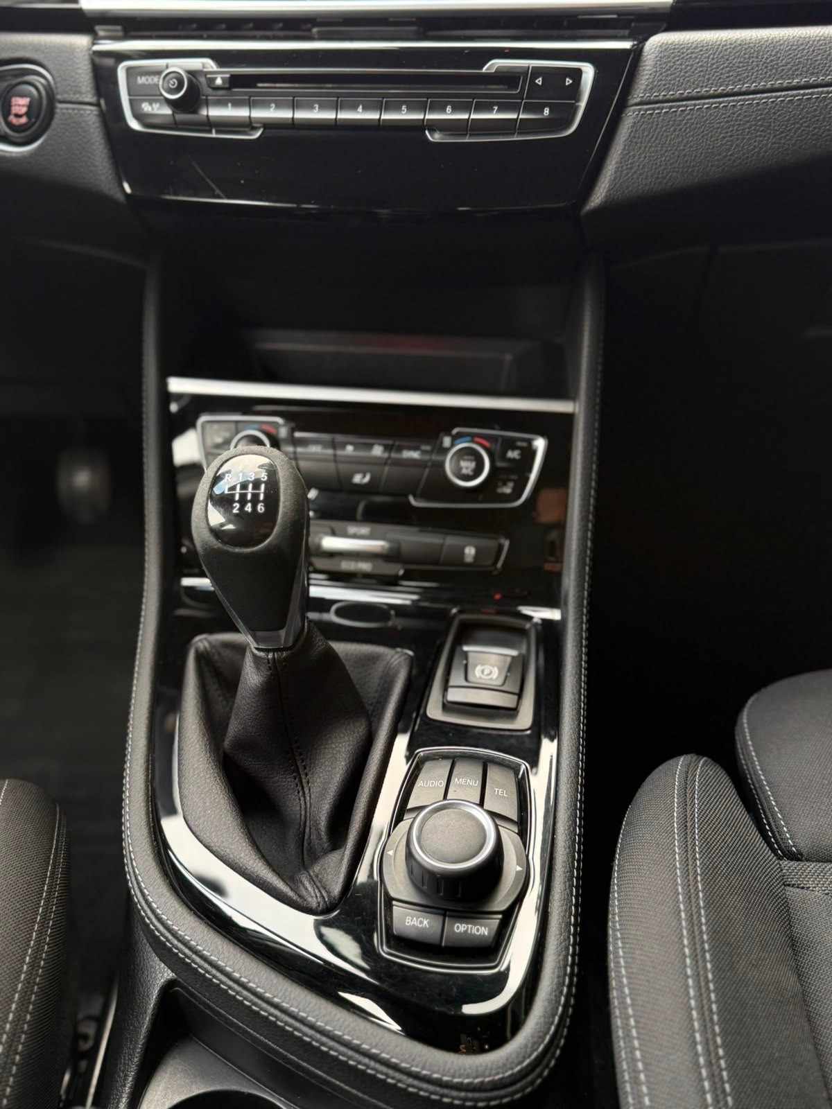 bmw-serie-2-2017-diesel-1496cc