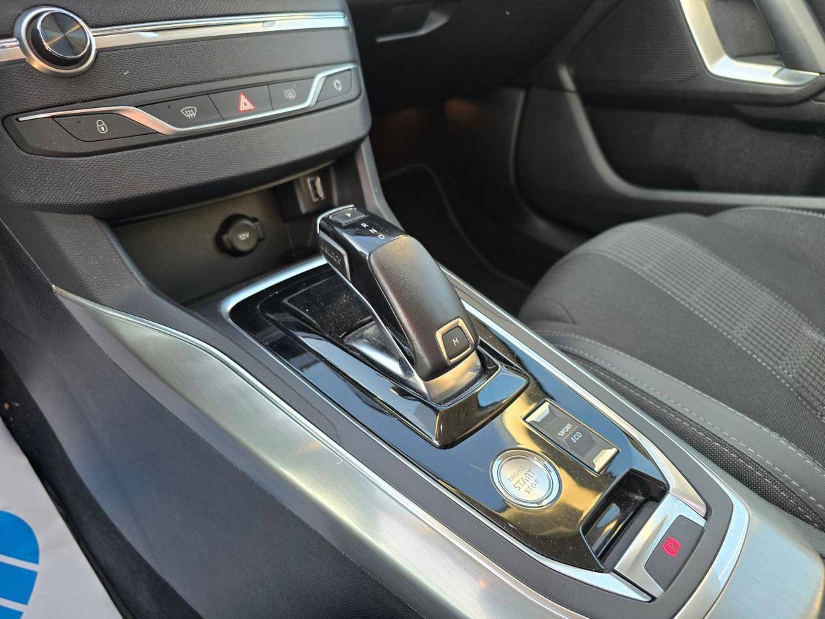 peugeot-308-2020-gasolina-1199cc