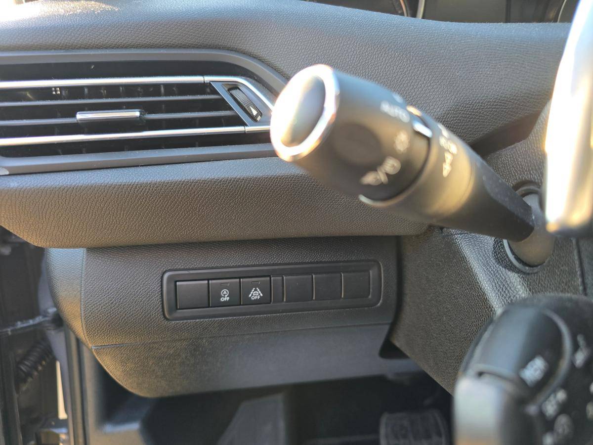 peugeot-308-2020-gasolina-1199cc
