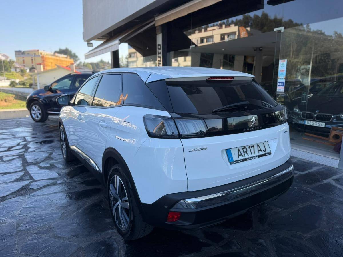 peugeot-3008-2021-hibrido-a-gasolina-1598cc