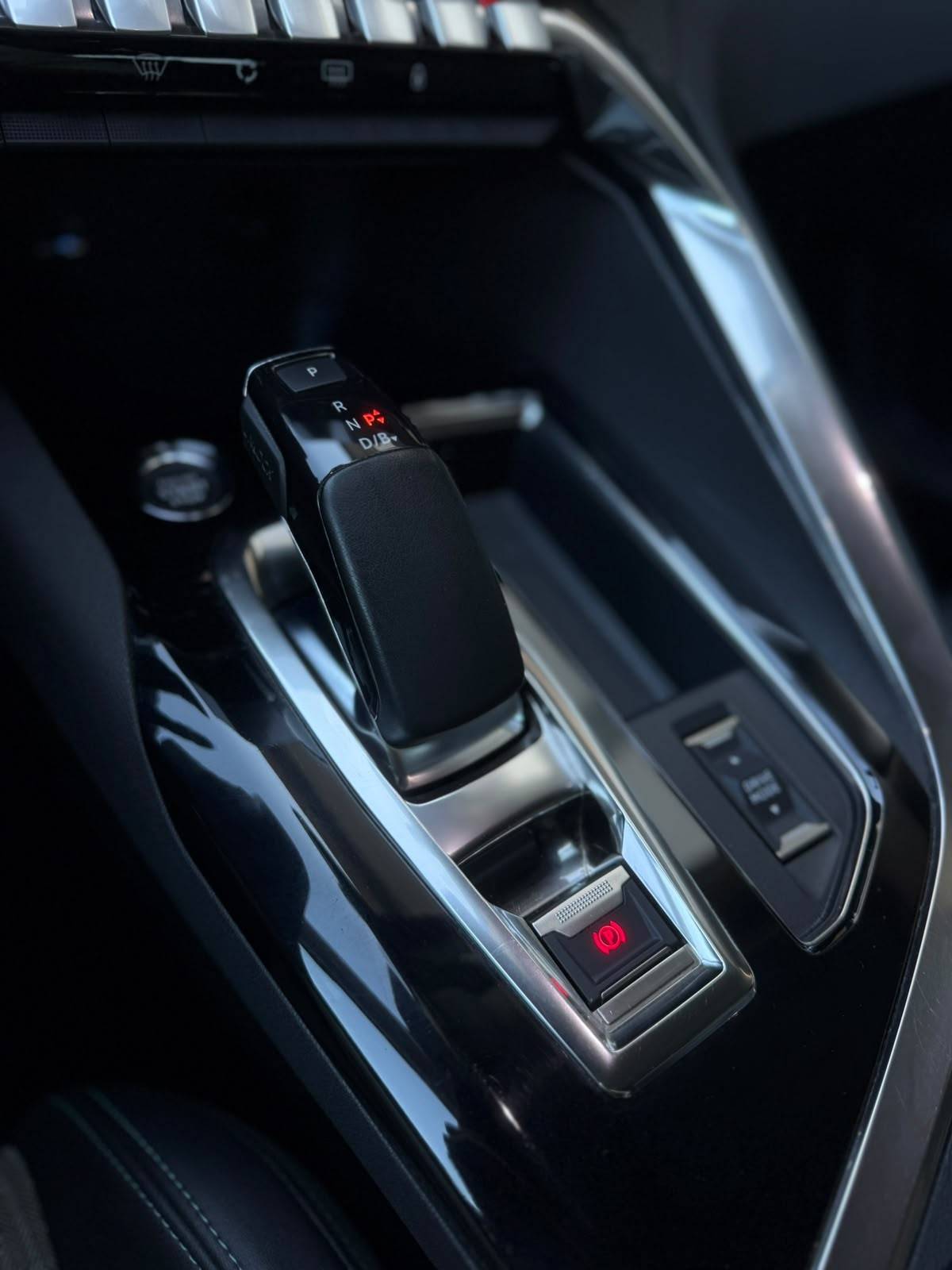 peugeot-3008-2021-hibrido-a-gasolina-1598cc