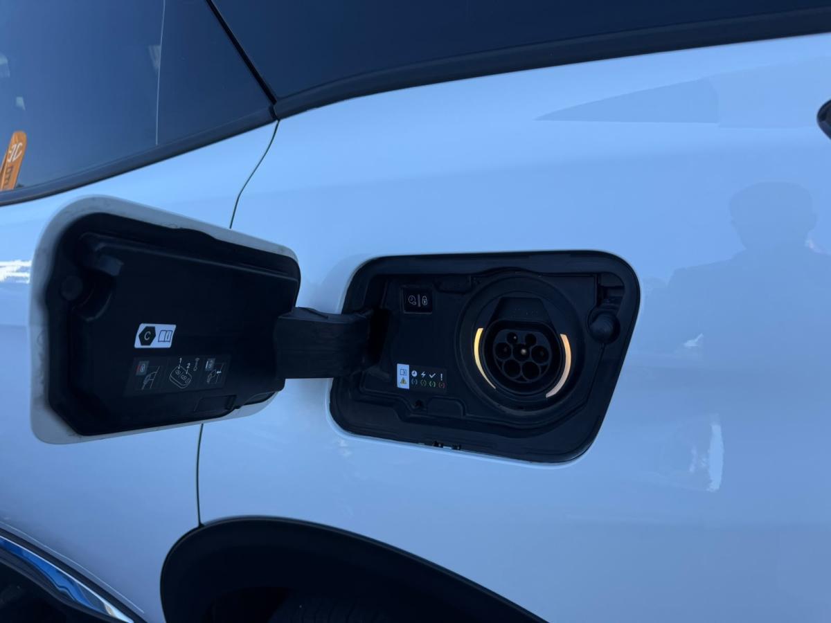 peugeot-3008-2021-hibrido-a-gasolina-1598cc