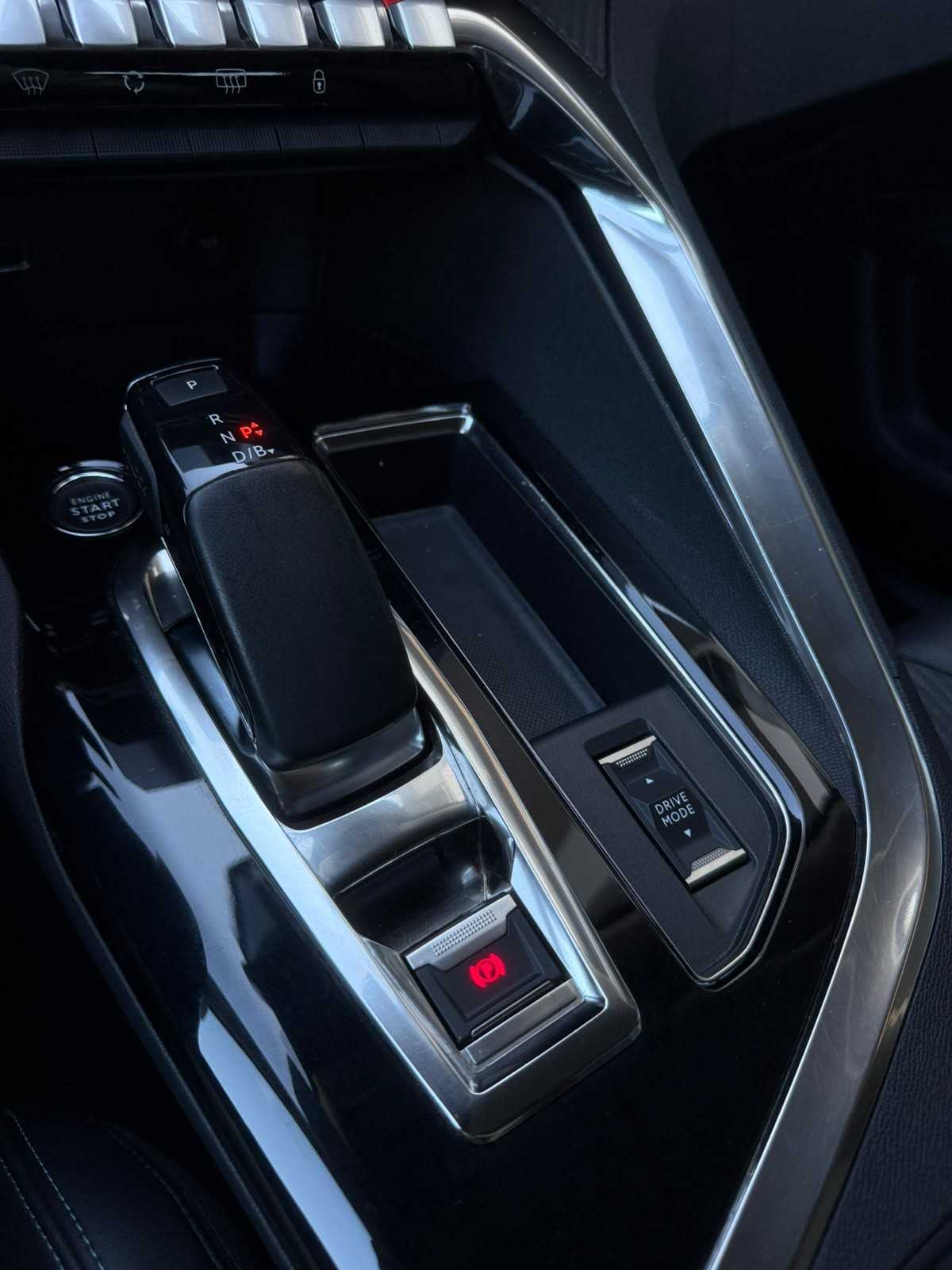 peugeot-3008-2021-hibrido-a-gasolina-1598cc