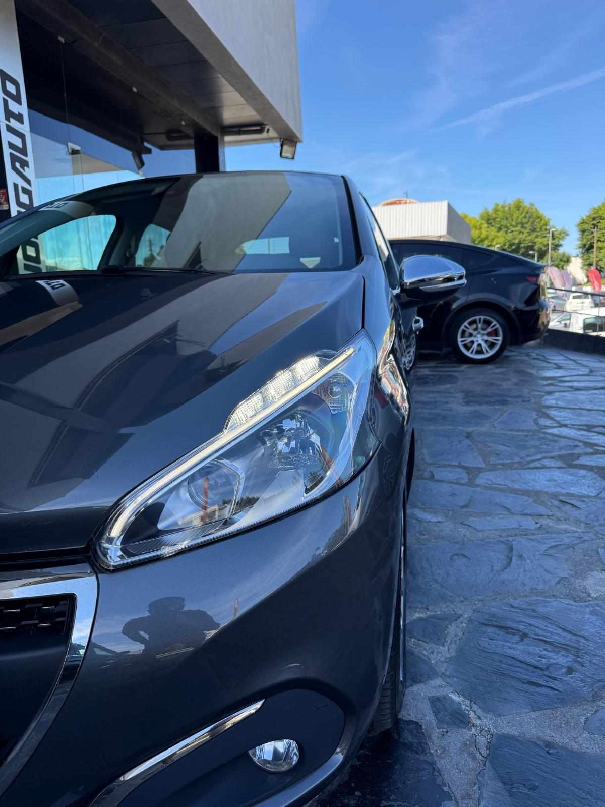 peugeot-208-2019-gasolina-1199cc