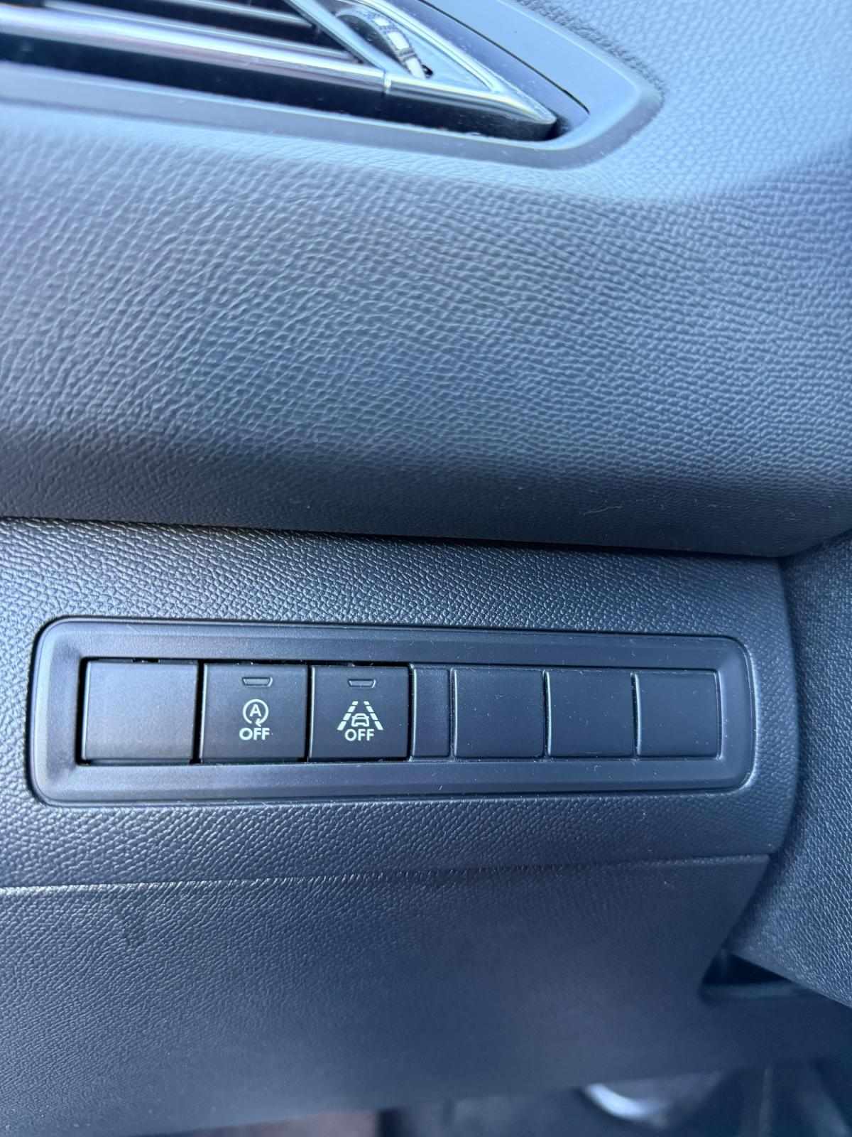 peugeot-208-2019-gasolina-1199cc