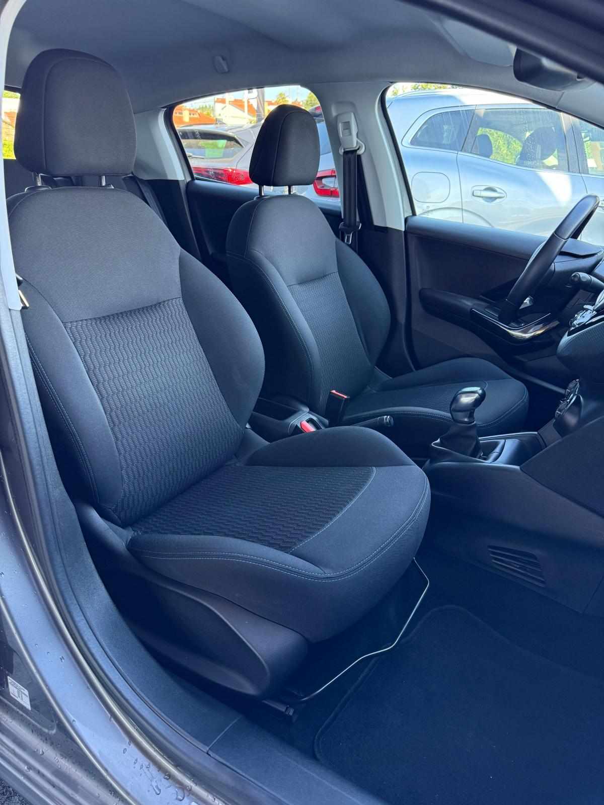peugeot-208-2019-gasolina-1199cc