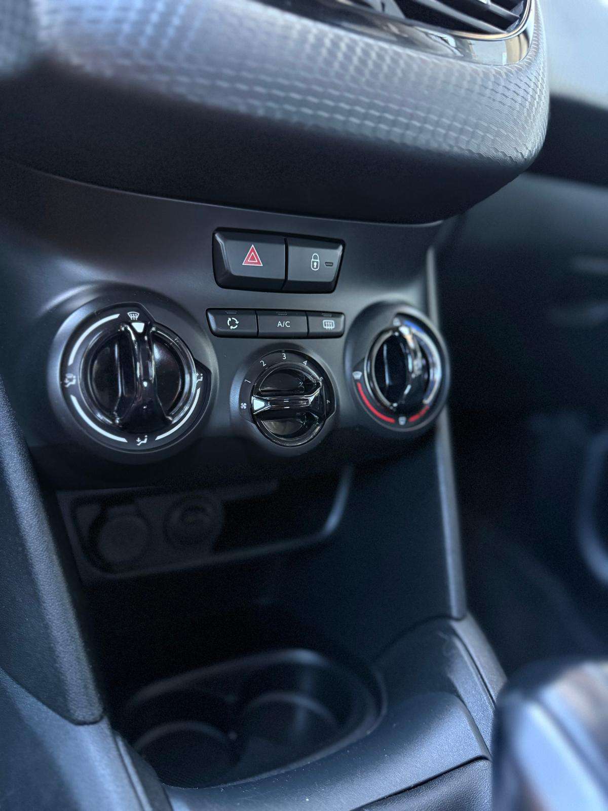 peugeot-208-2019-gasolina-1199cc