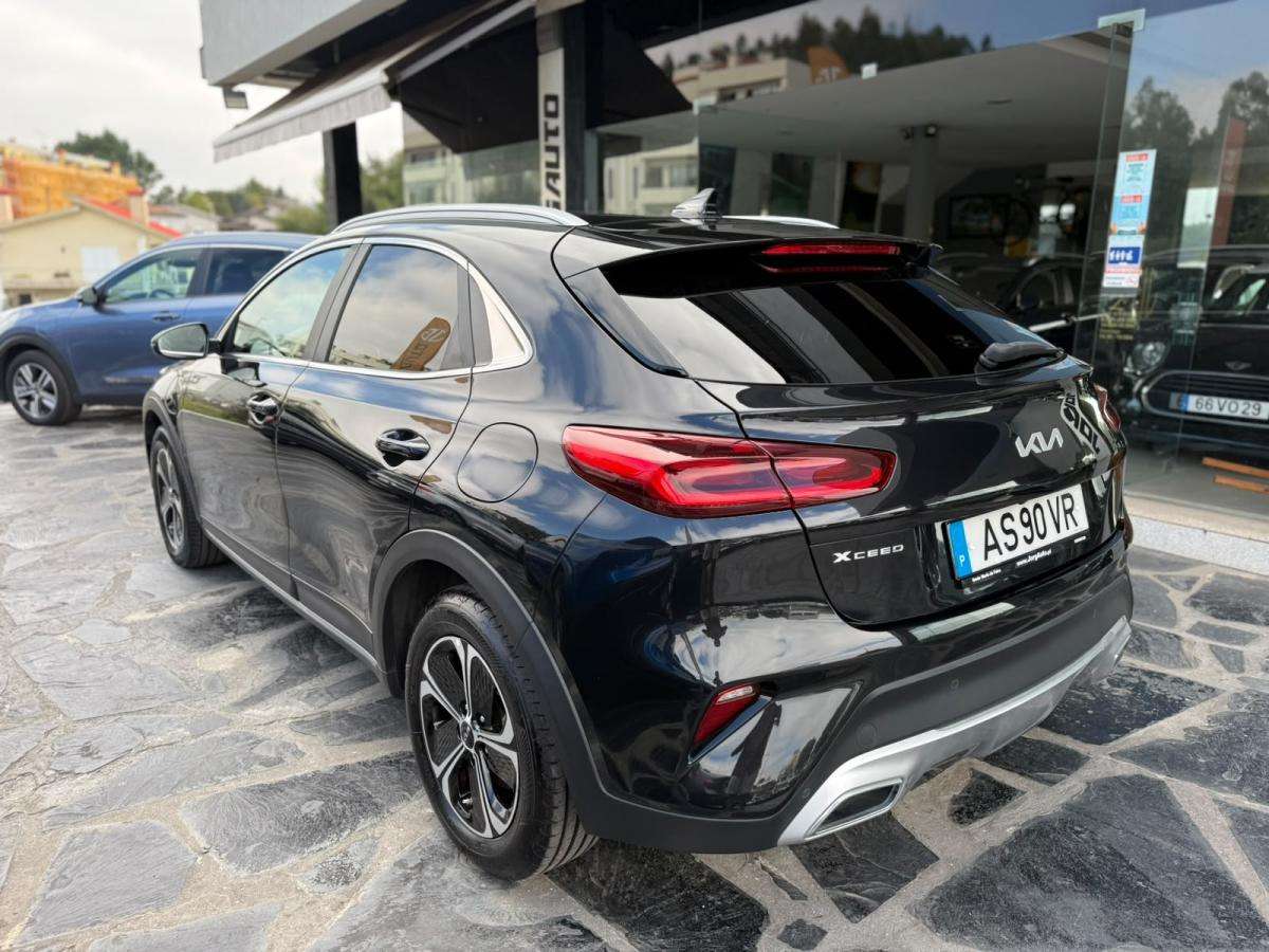 kia-xceed-2022-hibrido-a-gasolina-1580cc