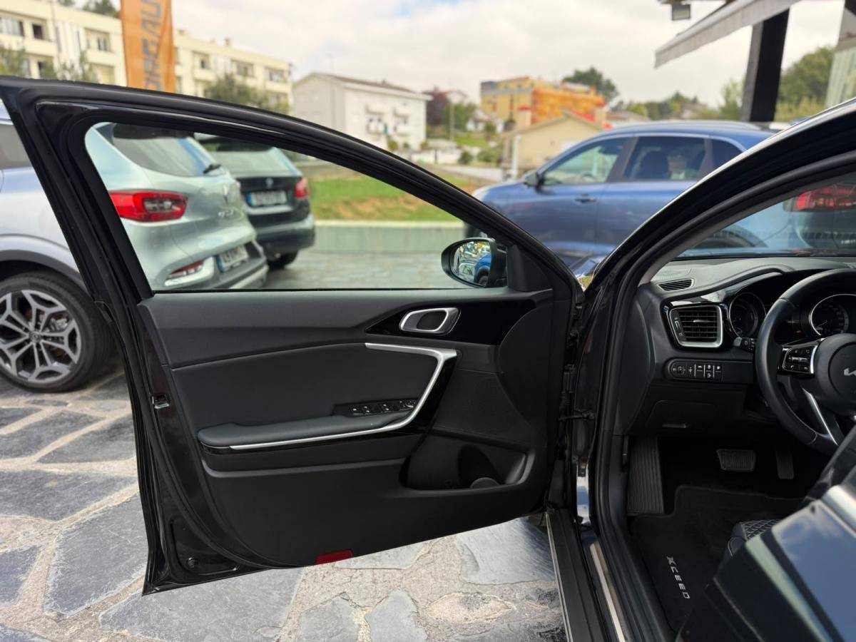 kia-xceed-2022-hibrido-a-gasolina-1580cc