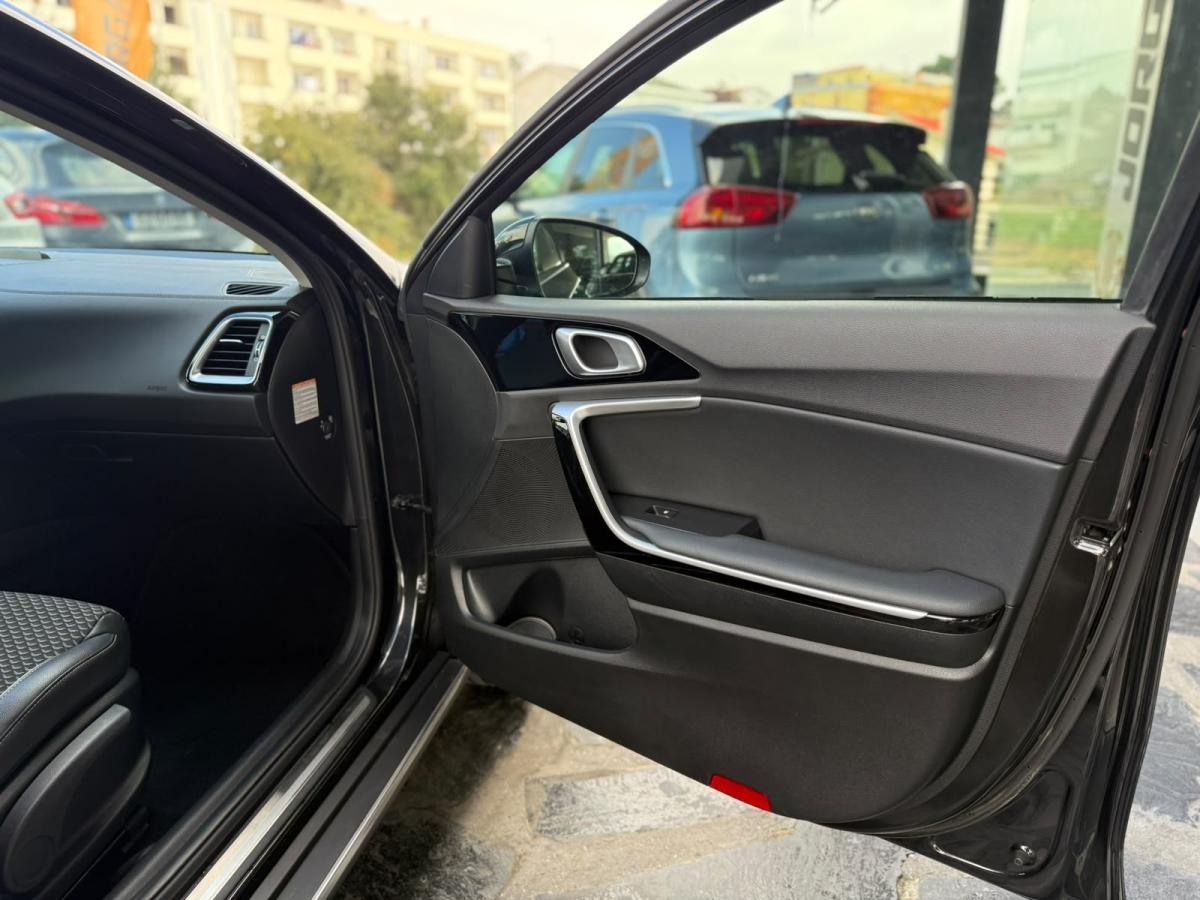 kia-xceed-2022-hibrido-a-gasolina-1580cc