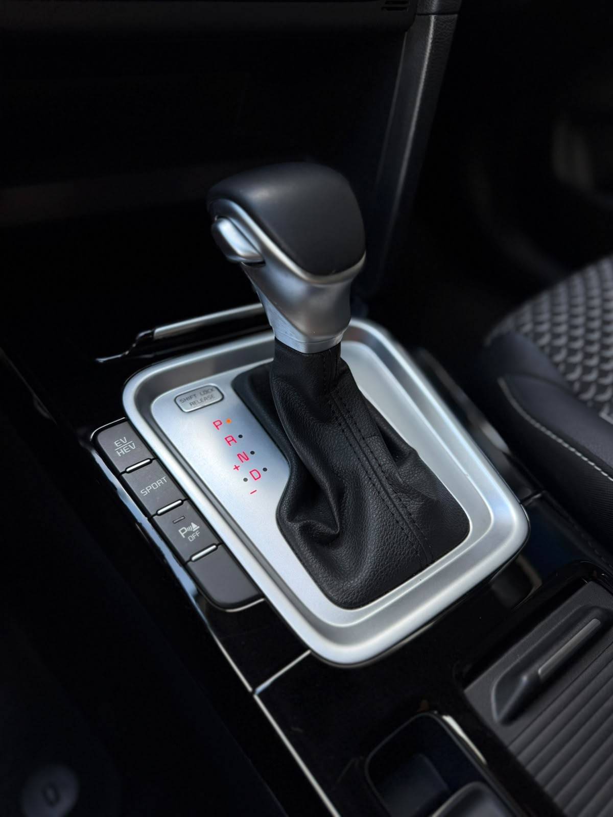kia-xceed-2022-hibrido-a-gasolina-1580cc