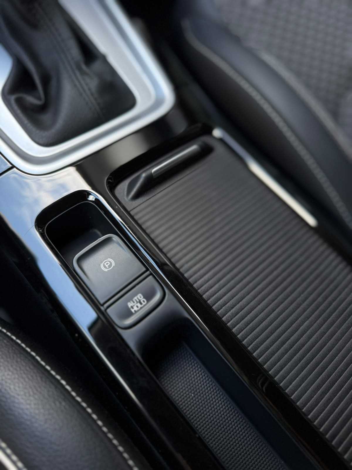 kia-xceed-2022-hibrido-a-gasolina-1580cc